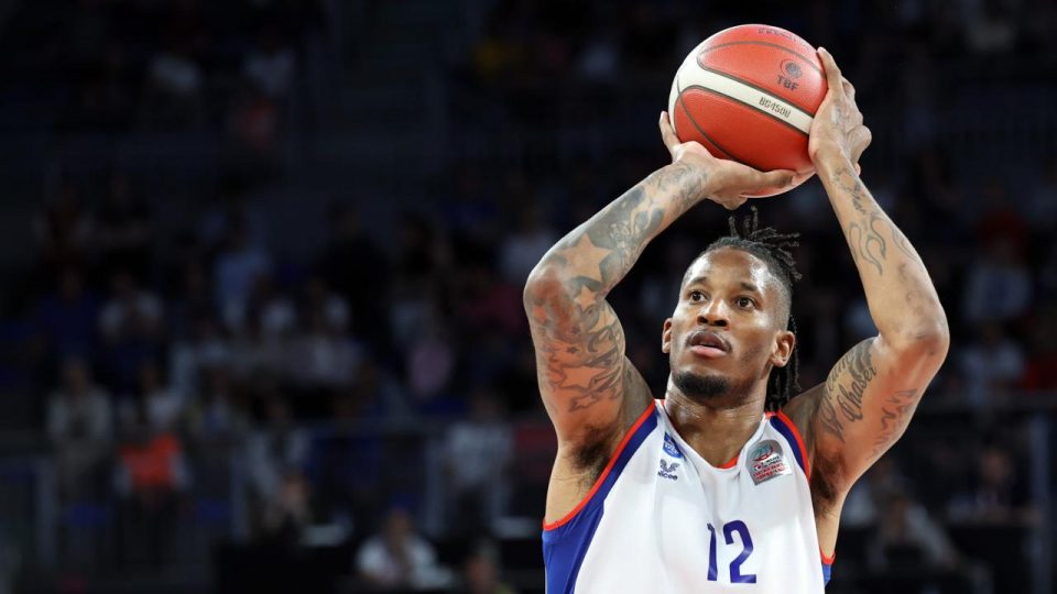 Anadolu Efes’te Will Clyburn geçen sezonu unutturmak istiyor