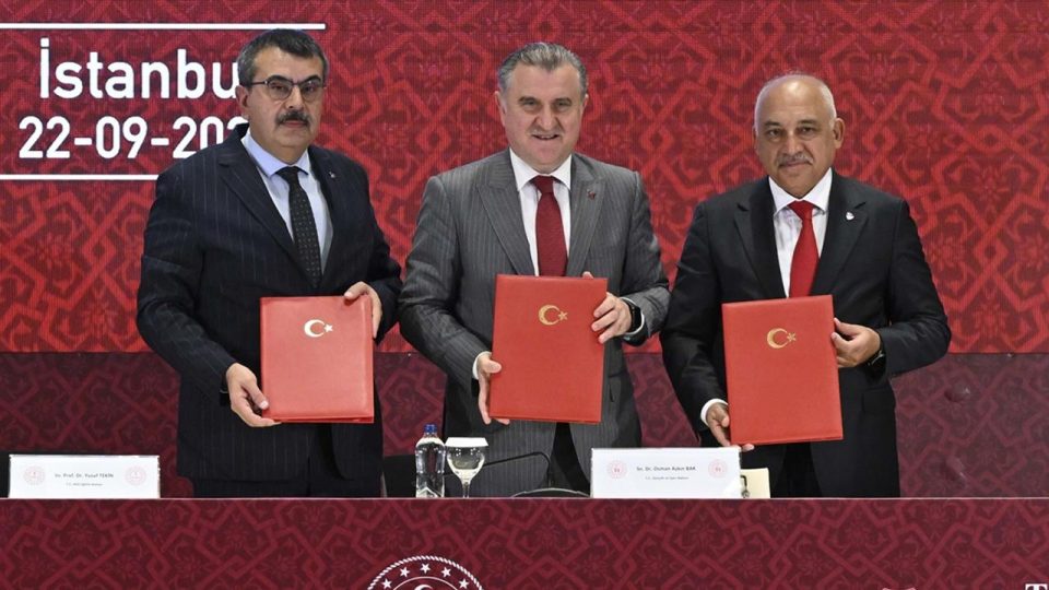 Futbol Gelişim Projesi İş Birliği Protokolü imzalandı
