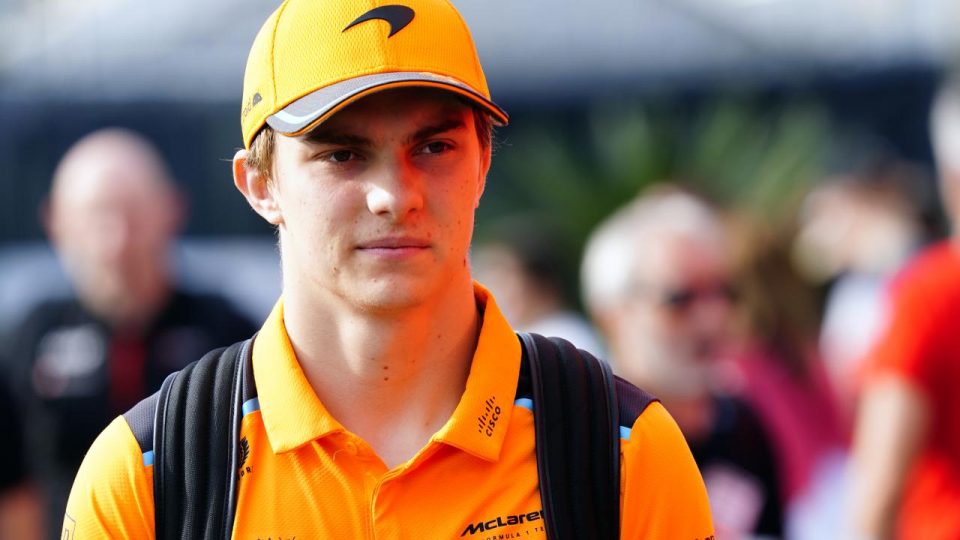 McLaren Oscar Piastri’nin kontratını uzattı