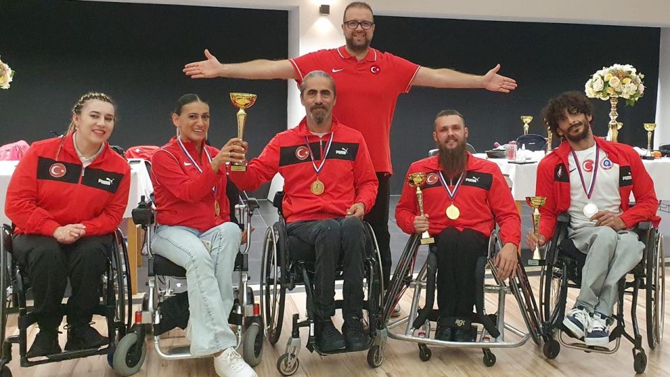 Milli sporcular Para Dans Dünya Kupası’nda 5 madalya