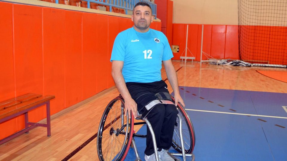 Çocuk felci sonrası engelli kaldı, hayatı basketbolla değişti
